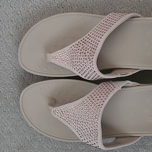 Vionic Women's Naples Platform Sandal - Toe Post Sandals with Concealed Arch Sup